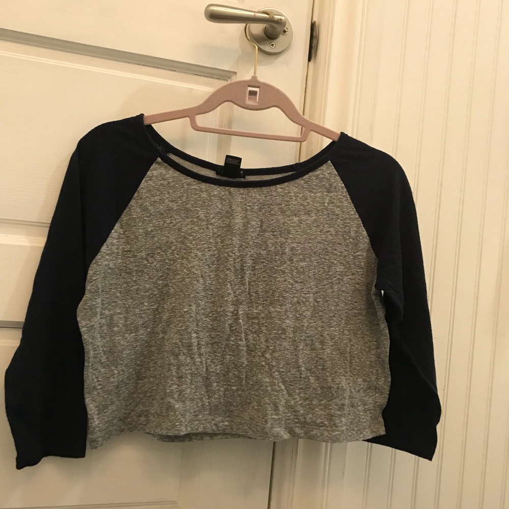 Long sleeved crop top